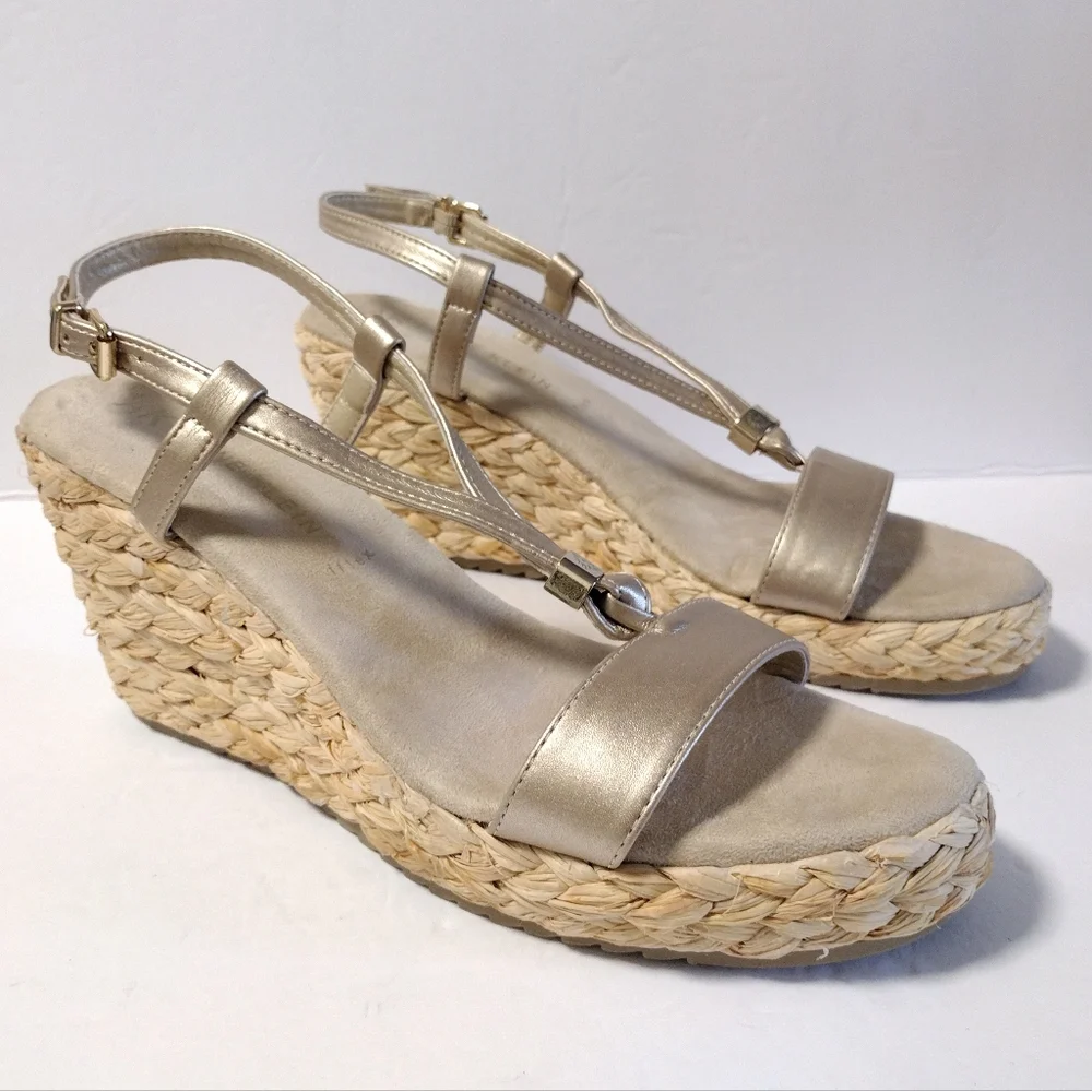Anne Klein Women's Wanessa Wedge Platform Slingback Sandals Gold Size 11